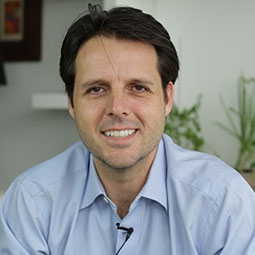 Livro do mês de abril: Empreendedores